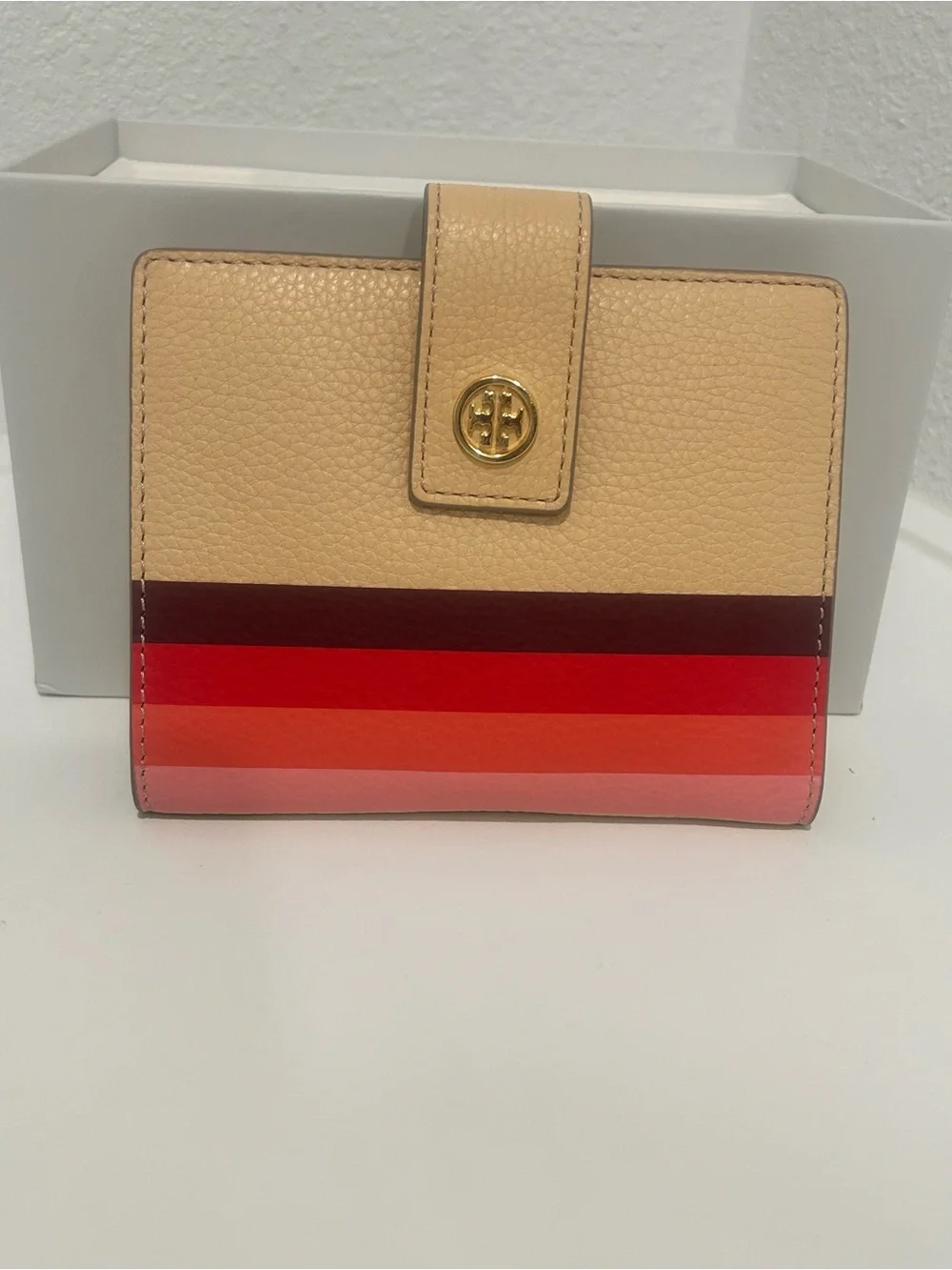 TORY BURCH Beige Pebbled Leather Wallet  (NEW) - Picture 5 of 8